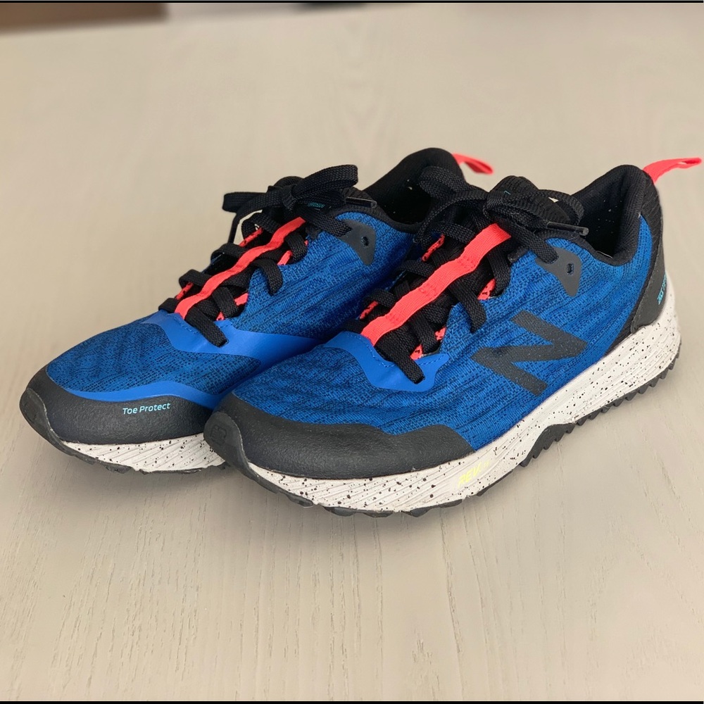 Boys New Balance sneakers - Worn once!
